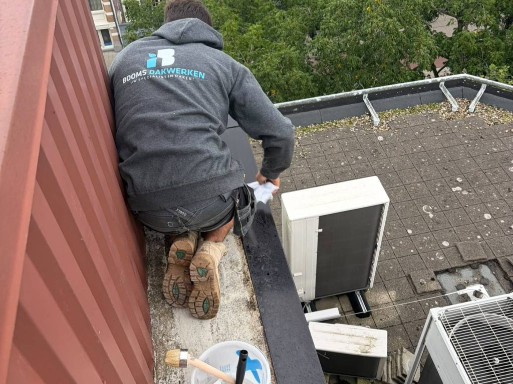 Triflex waterdichting in Amsterdam door Booms Dakwerken